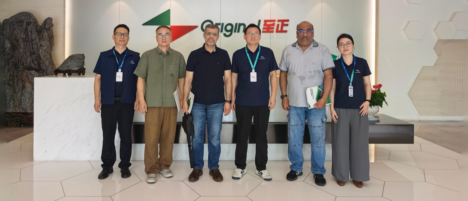 跨越山海,聚力共赢|沙特阿拉伯客户莅临至正新材料考察交流